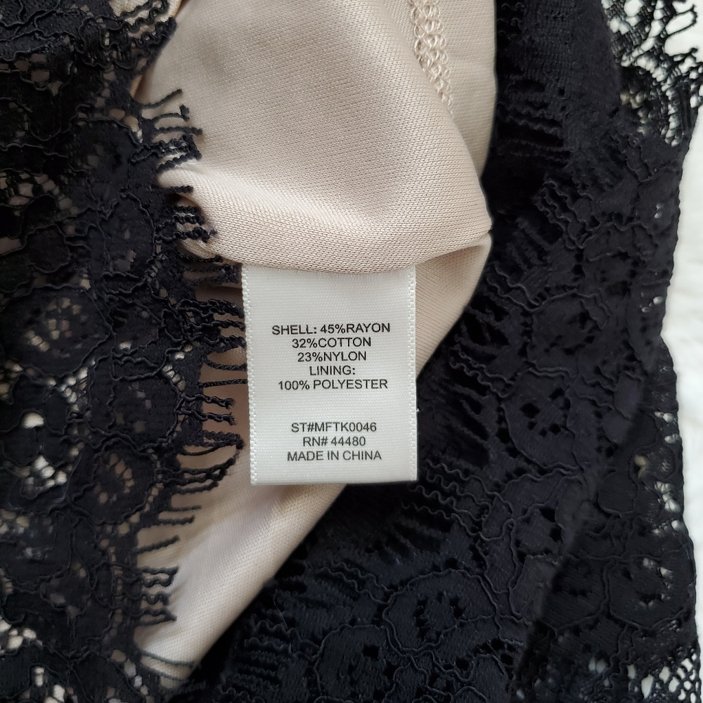 NWOT love, Fire Mock Neck Lace Top Size XS - Picture 7 of 7